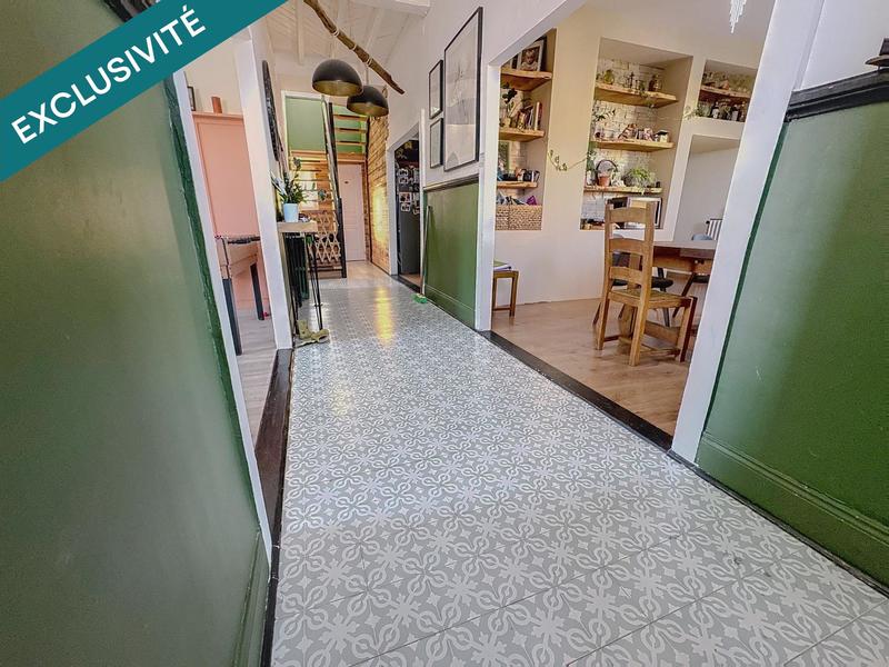 Maison - 246 m² - 7 pièces