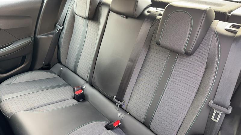 Peugeot 208 II 1.2 Puretech 100 Allure - Entretien constructeur