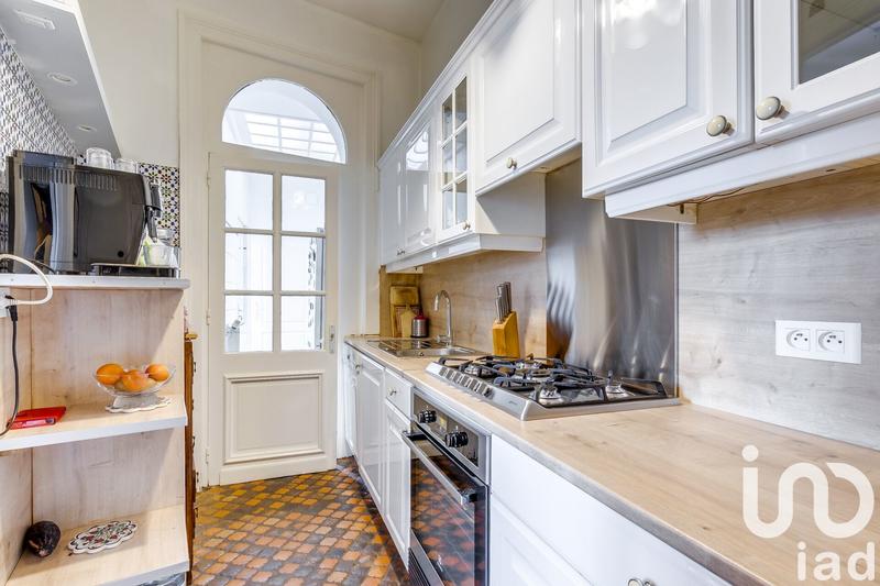 Maison - 250 m² - 5 pièces