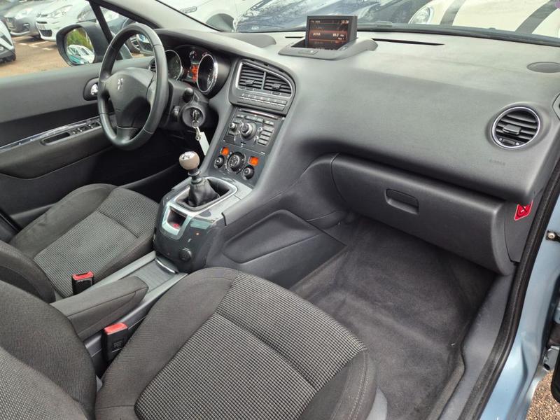 Peugeot 5008 1.6 156ch Premium Pack