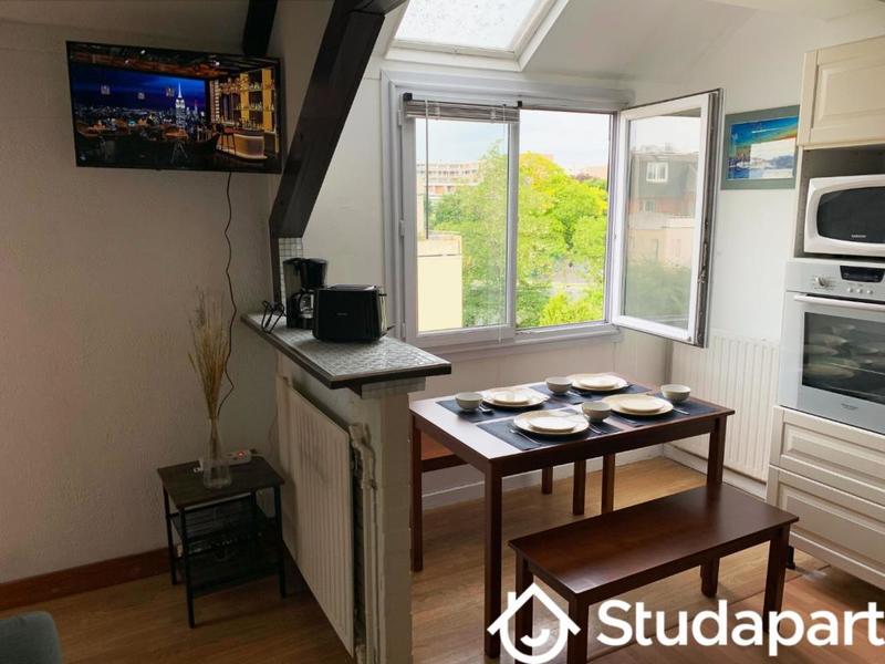 Chambre - 11 m² - 1 pièce