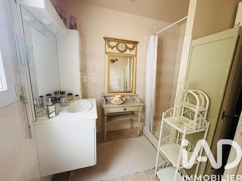 Maison - 177 m² - 8 pièces