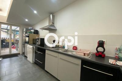 Maison - 121 m² - 5 pièces