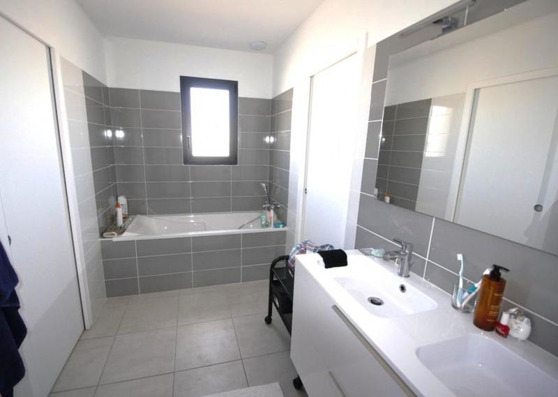 Maison - 138 m² - 5 pièces