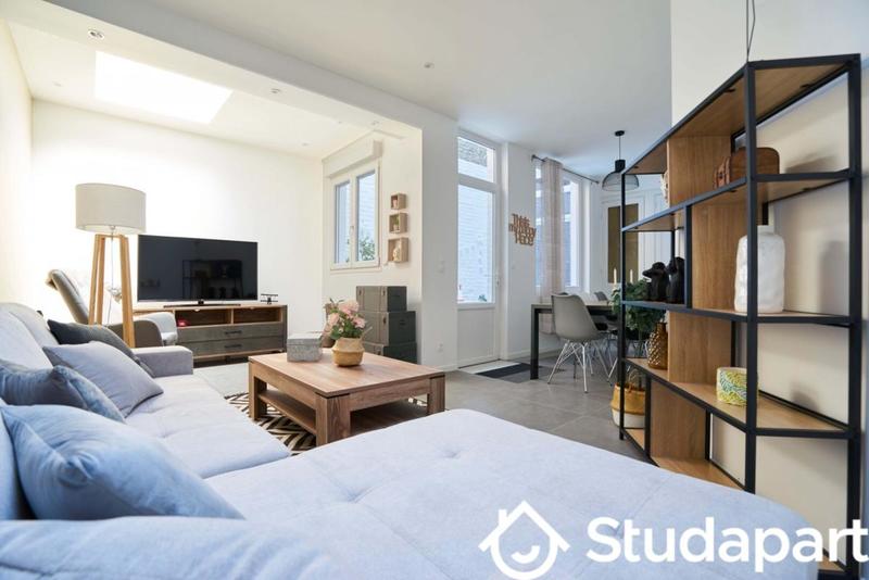 Chambre - 14 m² - 1 pièce