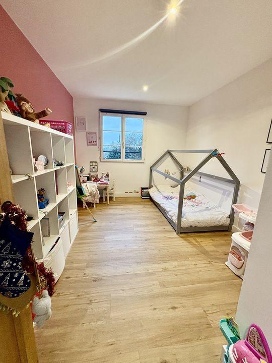 Villa - 225 m² - 7 pièces