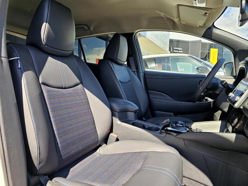 Nissan Leaf Nouvelle Ze1a n-Connecta 62kwh