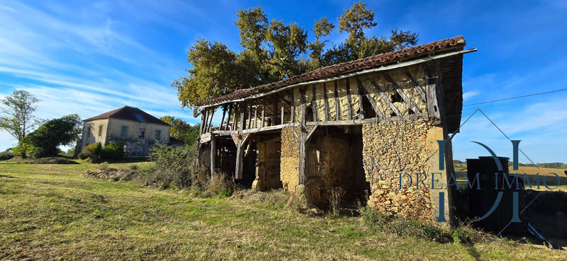 Maison - 200 m² - 9 pièces