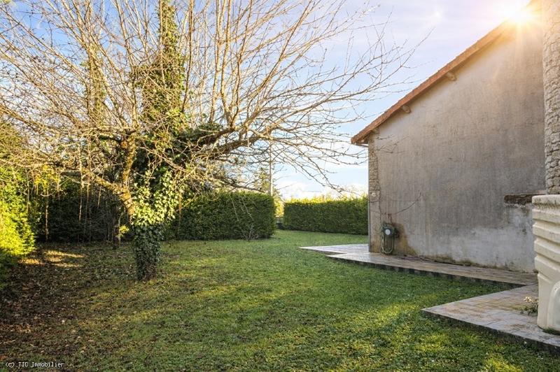 Maison en pierre - 192 m² - 6 pièces