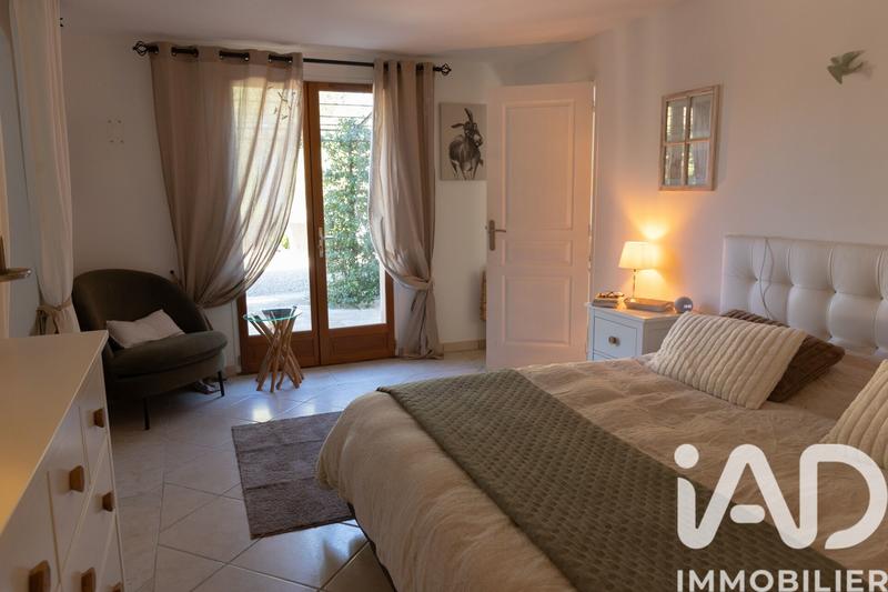 Maison - 423 m² - 13 pièces