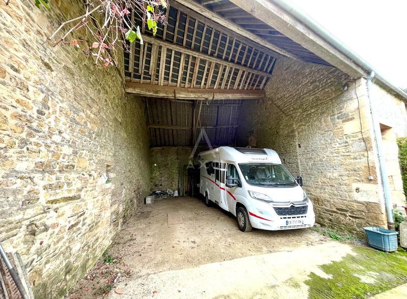 Haras - 180 m² - 8 pièces