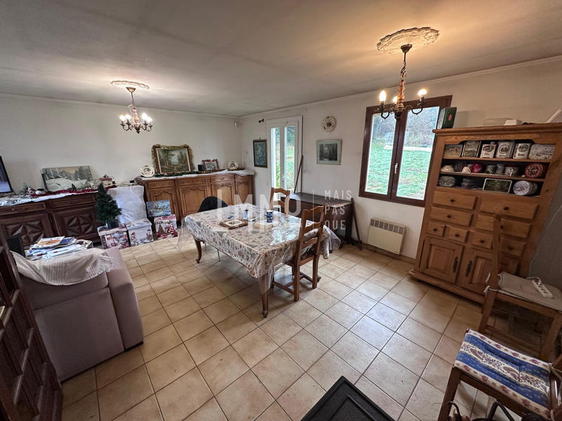 Maison - 90 m² - 5 pièces