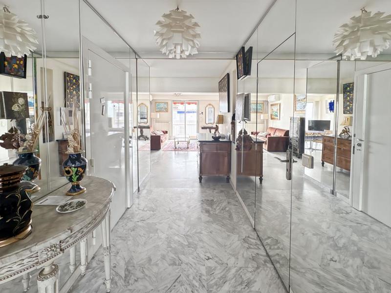 Appartement - 79 m² - 3 pièces