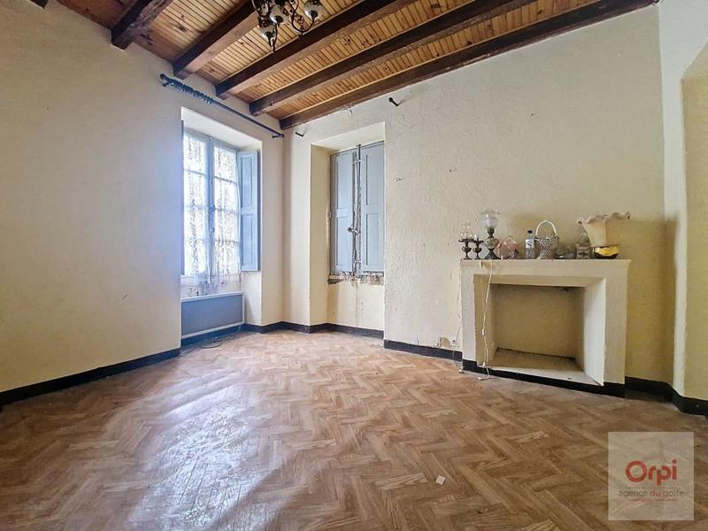 Maison - 363 m² - 1 pièce