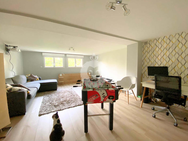 Maison - 166 m² - 5 pièces