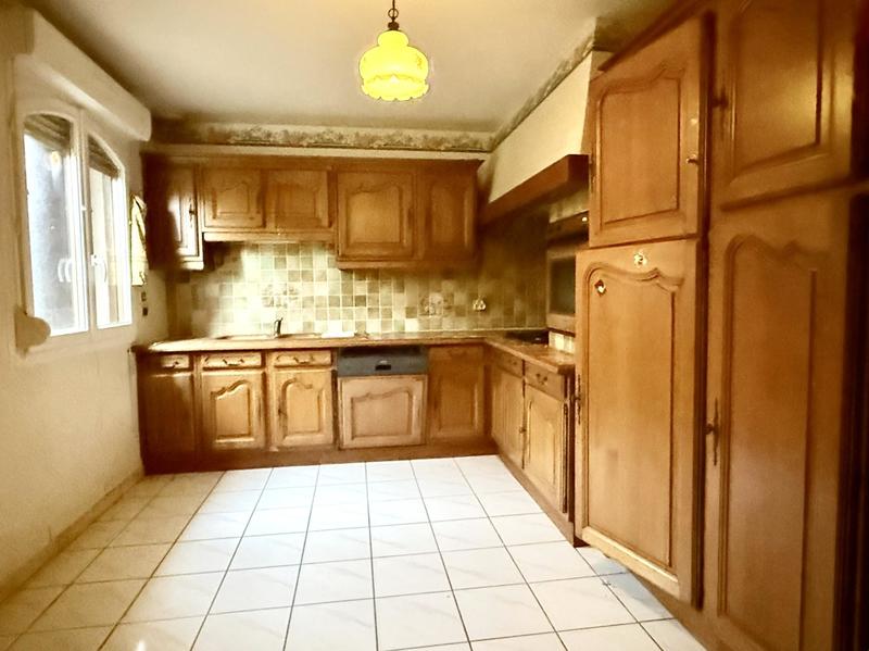 Maison - 152 m² - 7 pièces