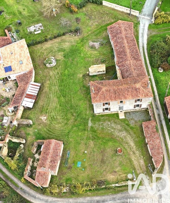 Maison - 150 m² - 4 pièces