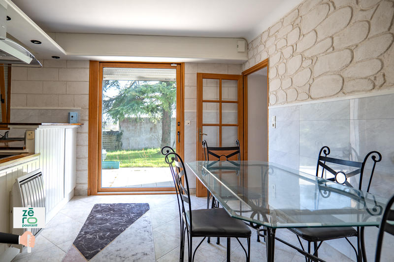 Maison - 238 m² - 10 pièces