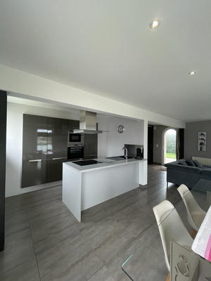 Appartement - 80 m² - 3 pièces