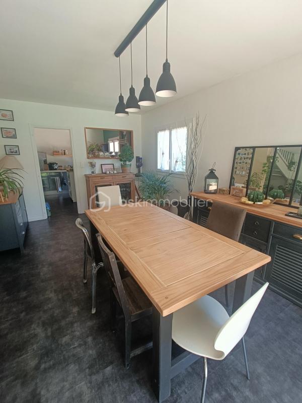 Maison - 140 m² - 6 pièces