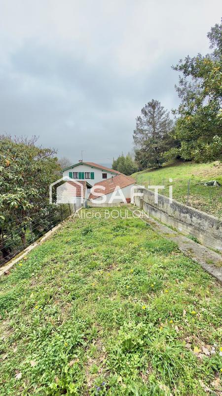 Maison - 138 m² - 8 pièces