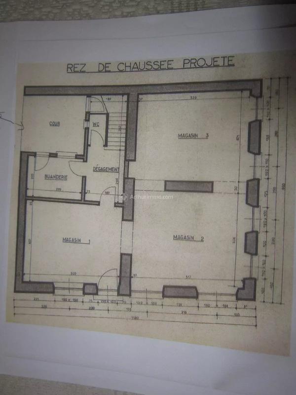 Bureau - 150 m² - 6 pièces