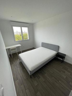 Chambre - 73 m² - 1 pièce