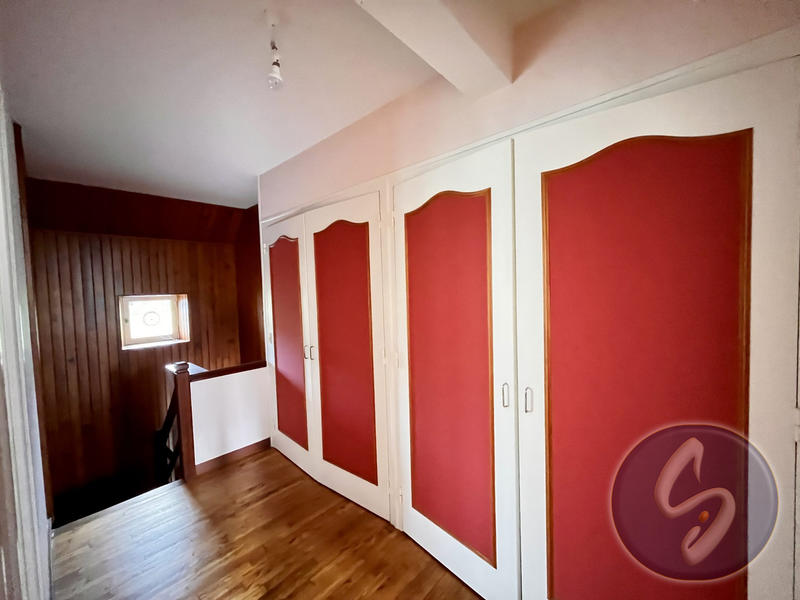 Maison traditionnelle - 121 m² - 5 pièces