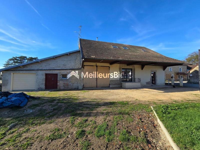 Maison - 206 m² - 7 pièces