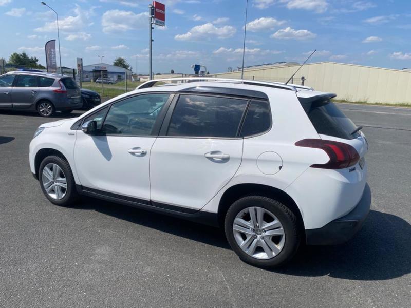 Peugeot 2008 1.2 Ptec Style