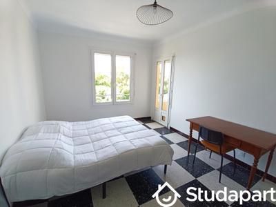 Chambre - 9 m² - 1 pièce