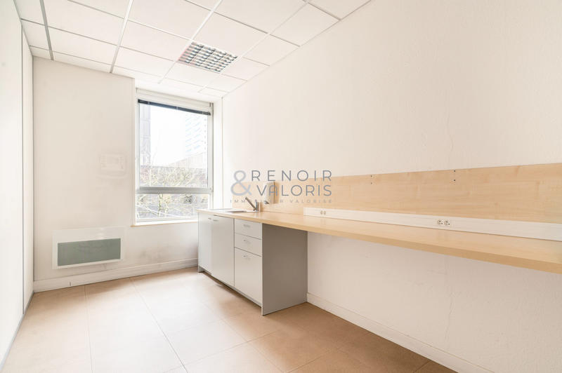 Bureau - 235 m² - 10 pièces