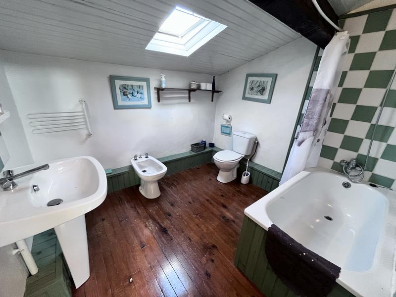 Maison traditionnelle - 350 m² - 14 pièces