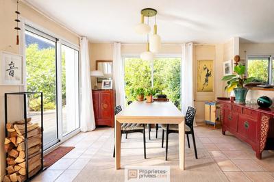 Maison - 138 m² - 6 pièces