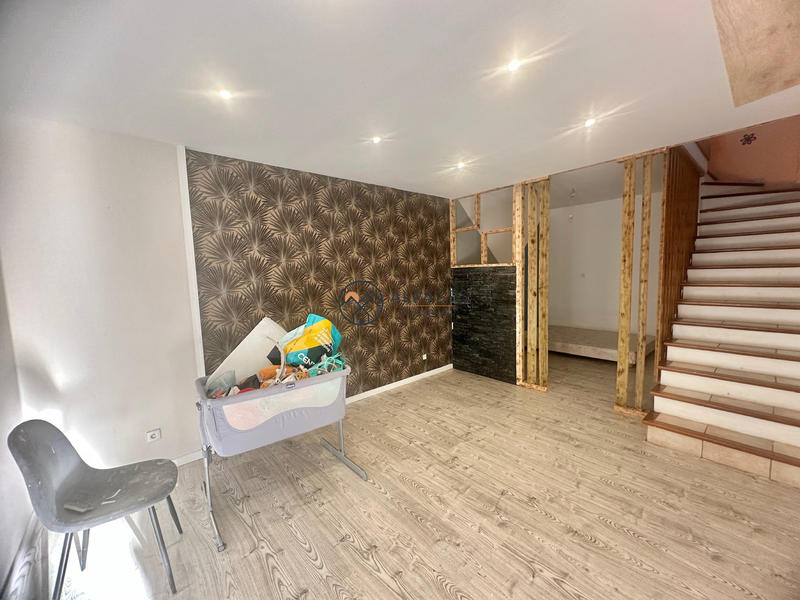 Châlet - 225 m² - 9 pièces