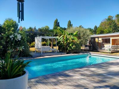 Maison - 206 m² - 7 pièces