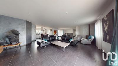 Maison - 191 m² - 5 pièces