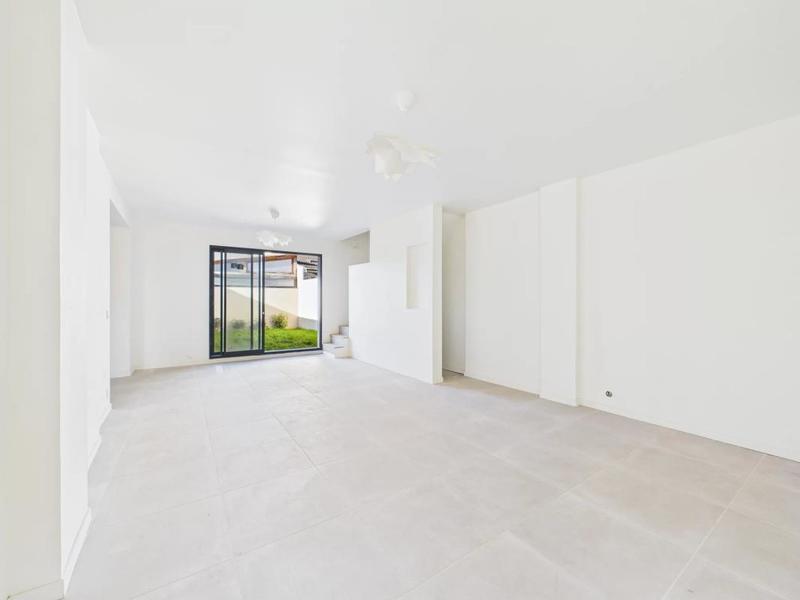 Maison - 122 m² - 5 pièces