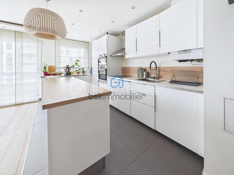 Appartement - 75 m² - 3 pièces