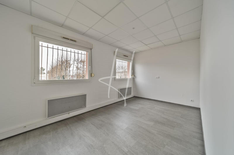 Local d'activités - 600 m²