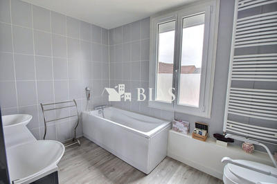 Maison - 113 m² - 5 pièces