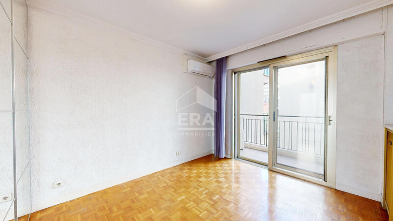 Appartement - 80 m² - 3 pièces