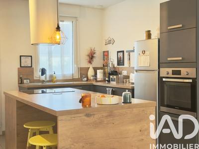 Maison - 94 m² - 5 pièces