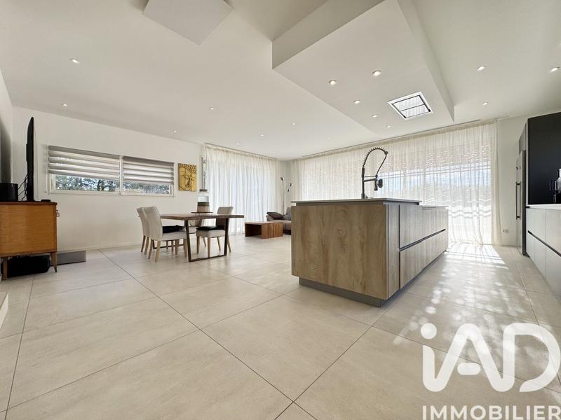 Maison - 158 m² - 5 pièces