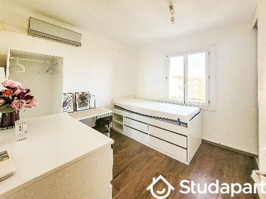 Chambre - 10 m² - 1 pièce