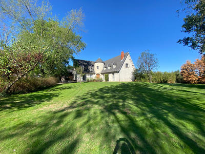 Demeure - 280 m² - 8 pièces