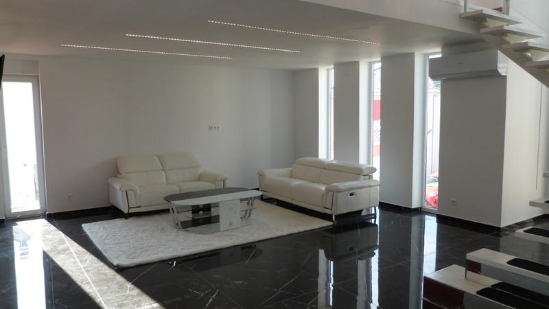 Villa - 180 m² - 6 pièces