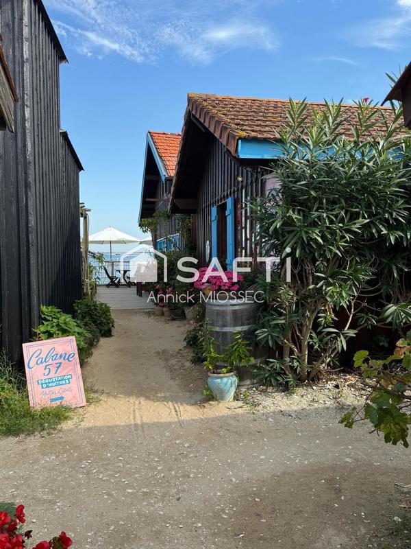 Villa - 242 m² - 8 pièces