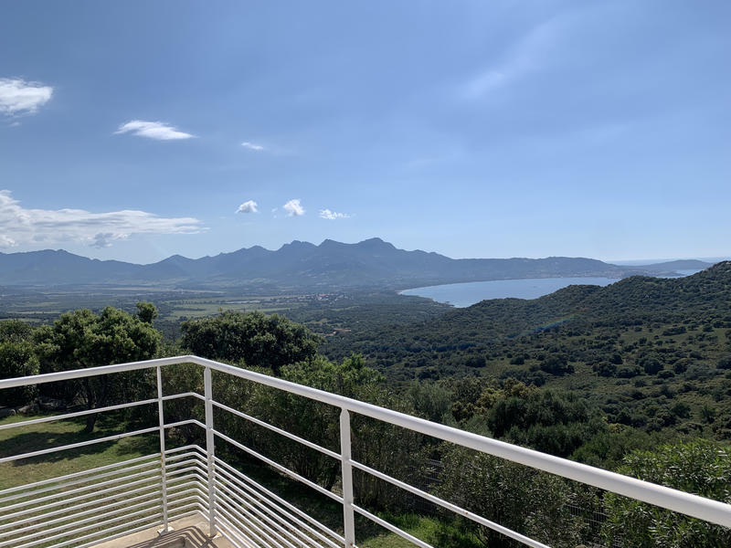 Villa - 185 m² - 6 pièces