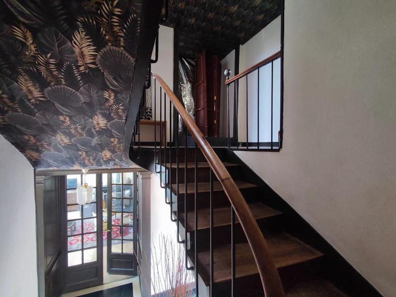 Maison de ville - 240 m² - 7 pièces